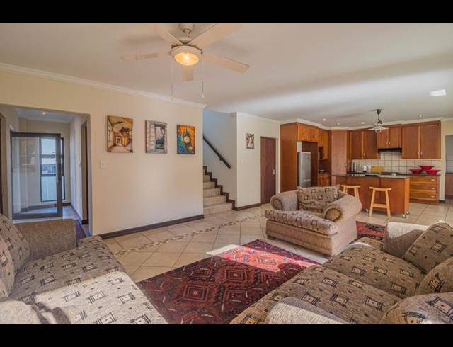 3 BEDROOM HOUSE FOR SALE IN MIDLANDS ESTATE